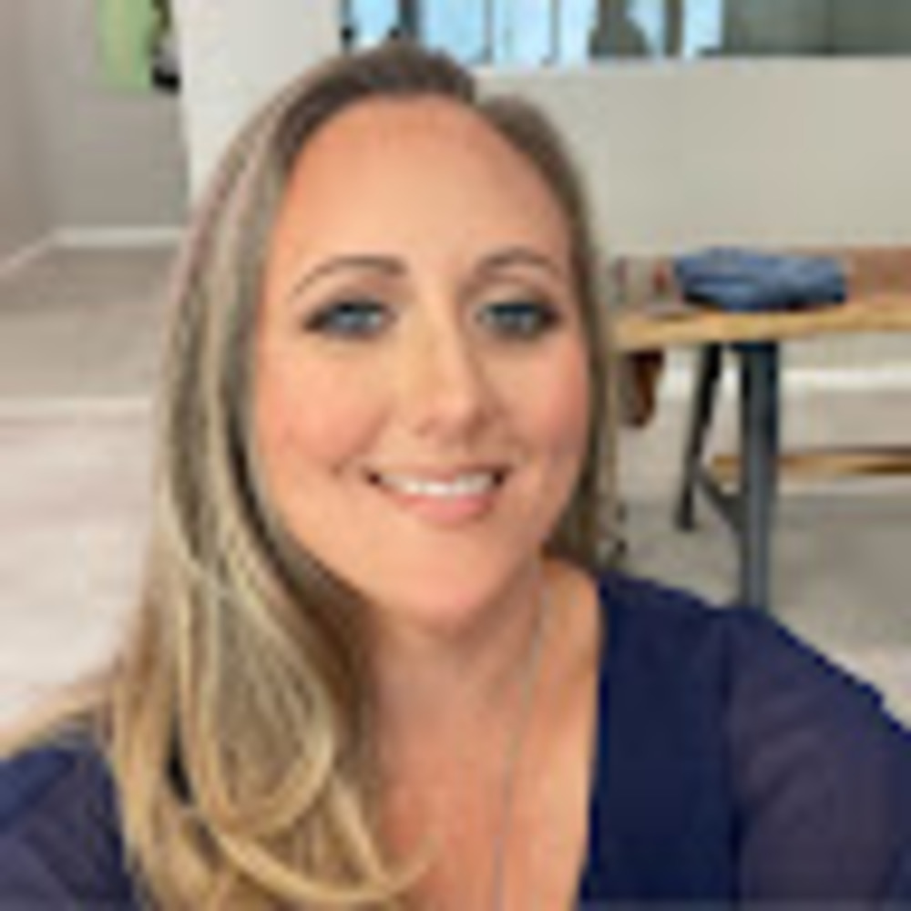 Meet your Posher, Stacy